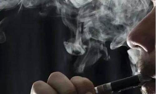 误吸电子烟(误吸电子烟烟油)